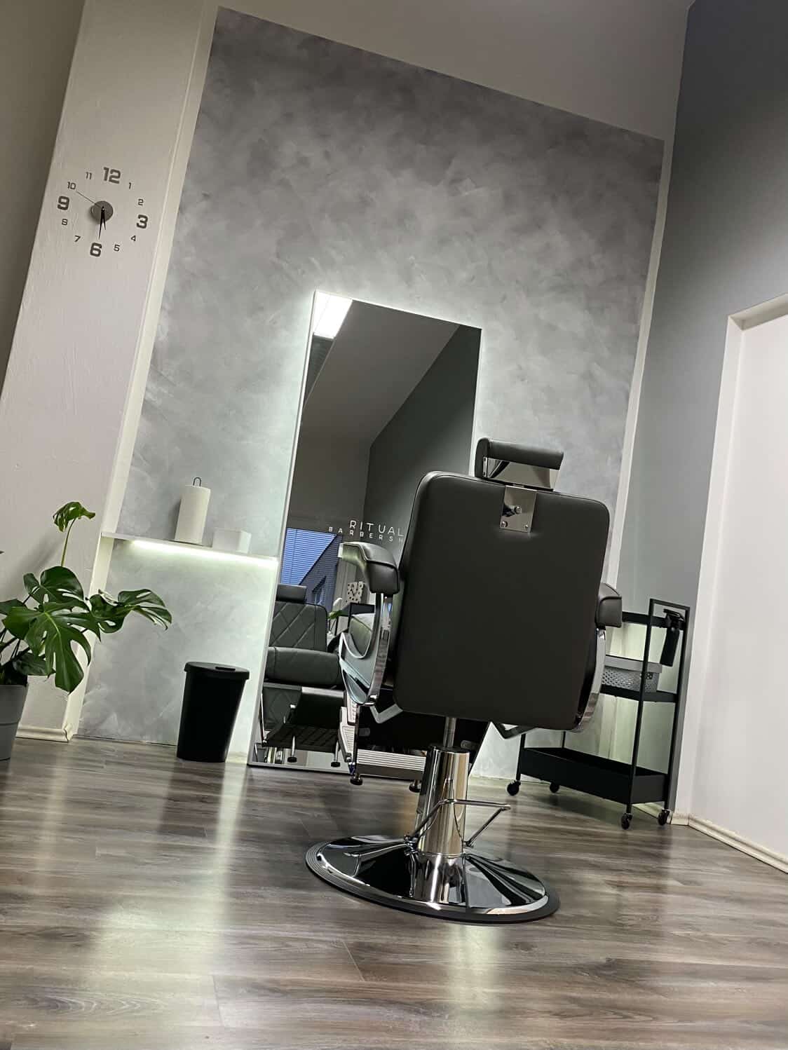 Interiér Ritual Barbershop